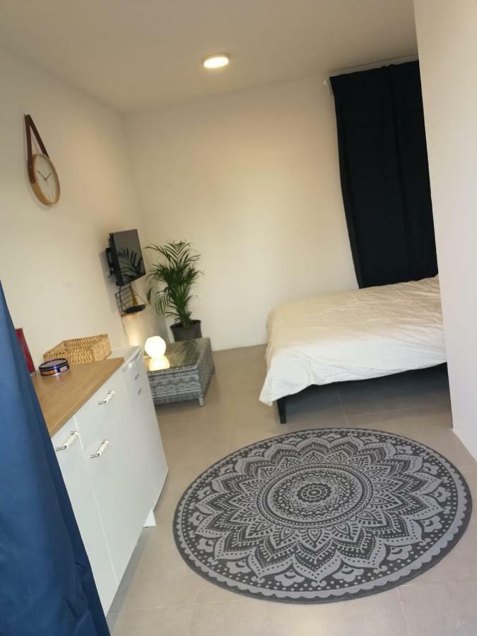 The Pearl Apartment Yehud-Monosson Bagian luar foto