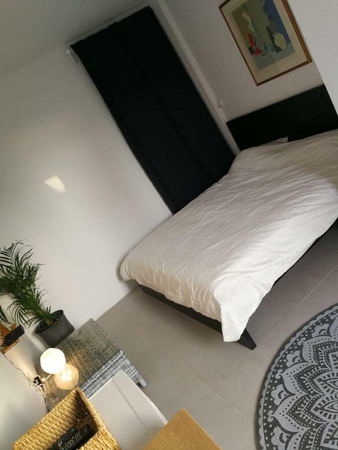 The Pearl Apartment Yehud-Monosson Bagian luar foto
